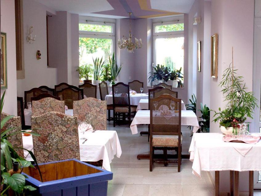 Aux Deux Clefs Hotel Petersbach Buitenkant foto